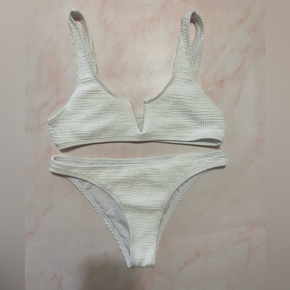 White Ribbed Bikini - Picture 4 of 14